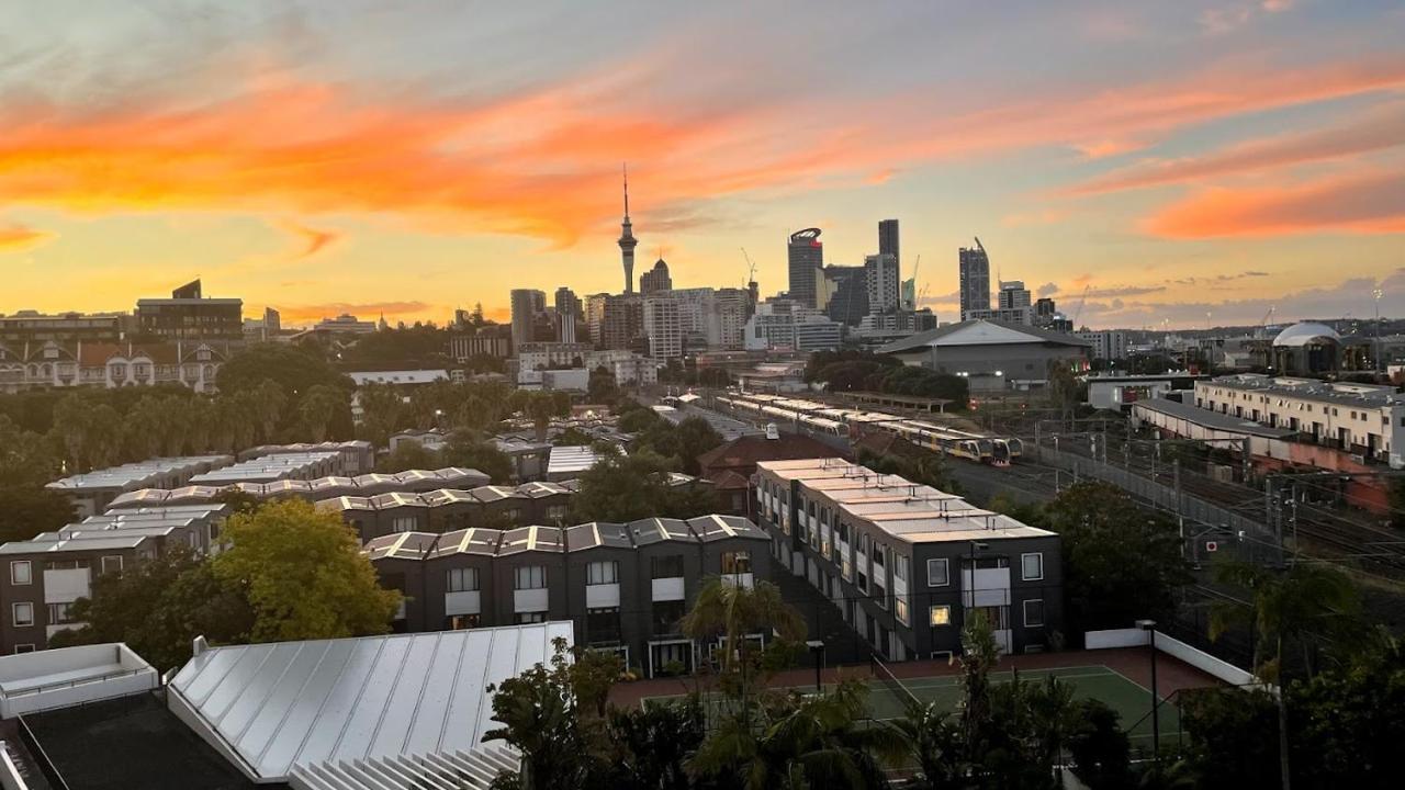 Le Mirage- Stylish, Central Apartment With Pools, Sauna, More Auckland Exterior foto